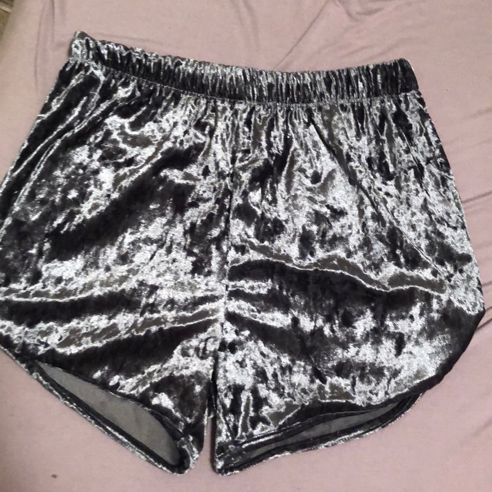 Velvet shorts